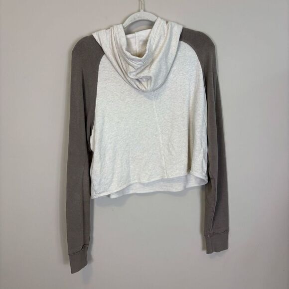 Tasc White with Light Brown Sleeves Hooded Pullover Sweatshirt Size Medium - Picture 2 of 6